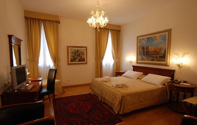 Locanda Orseolo Venetië Kamer foto
